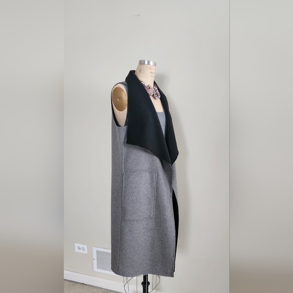 Calvin Klein Reversible wool vest - Picture 5 of 12